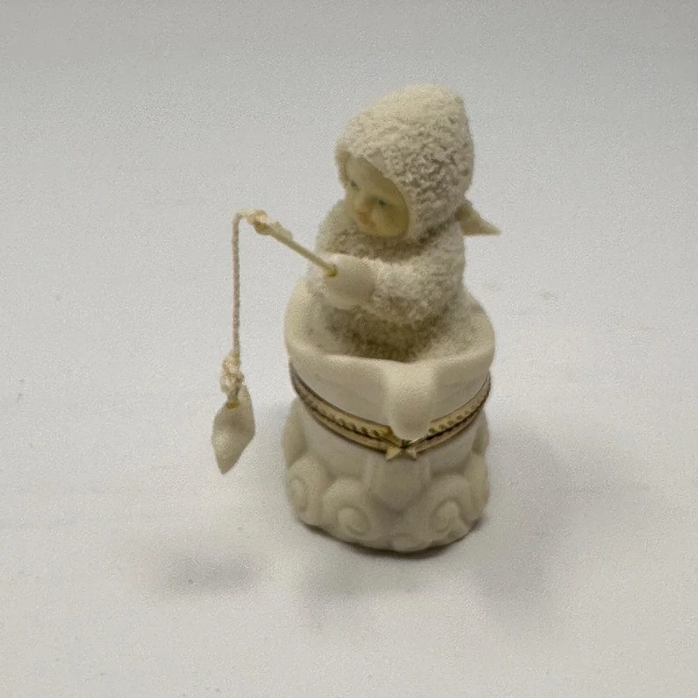 Dept 56 Snowbabies Rock-a-Bye Baby Bisque Porcelain Hinged Trinket Box Christmas
